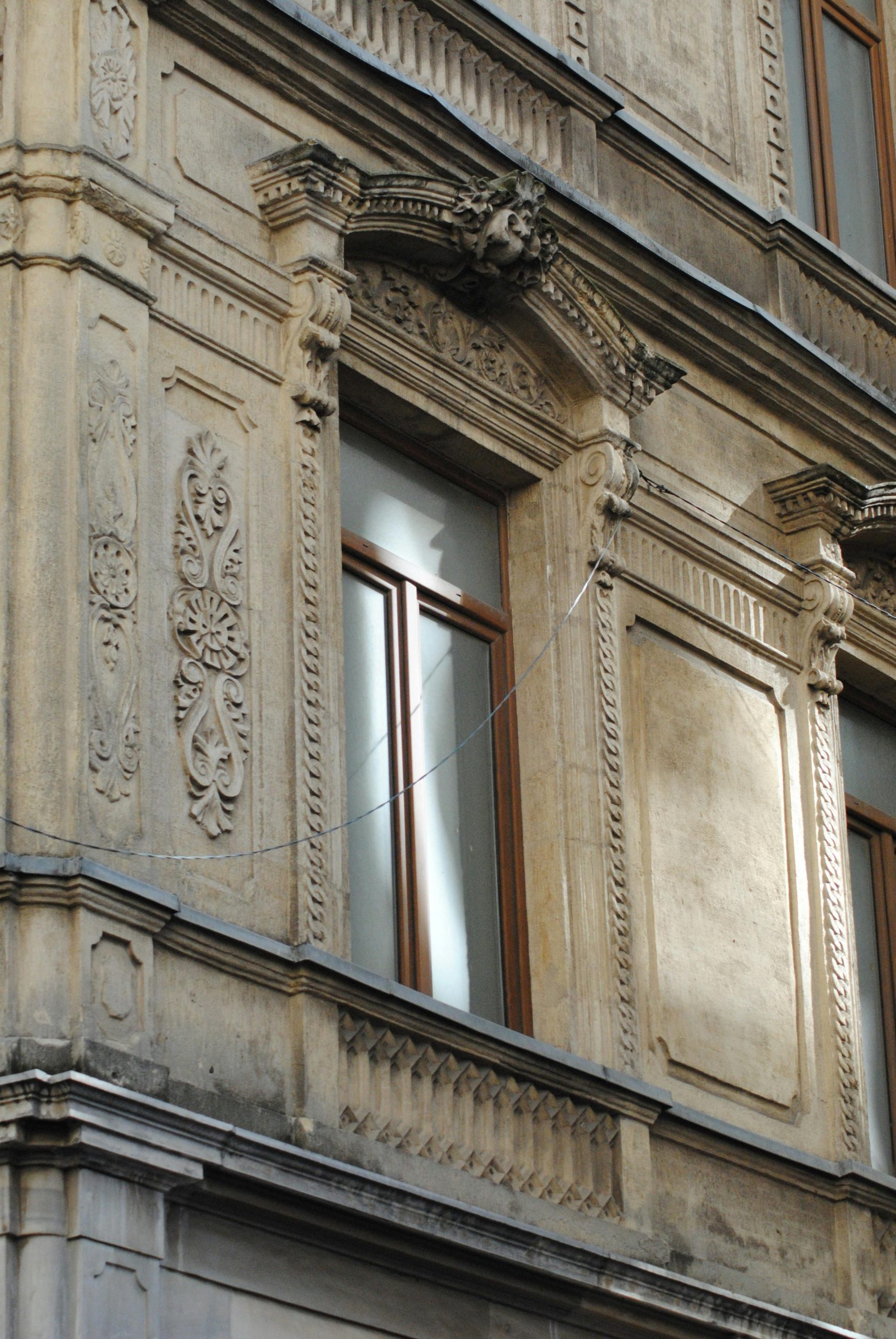 Astuces et conseils pratiques pour bien poser un linteau de fenêtre