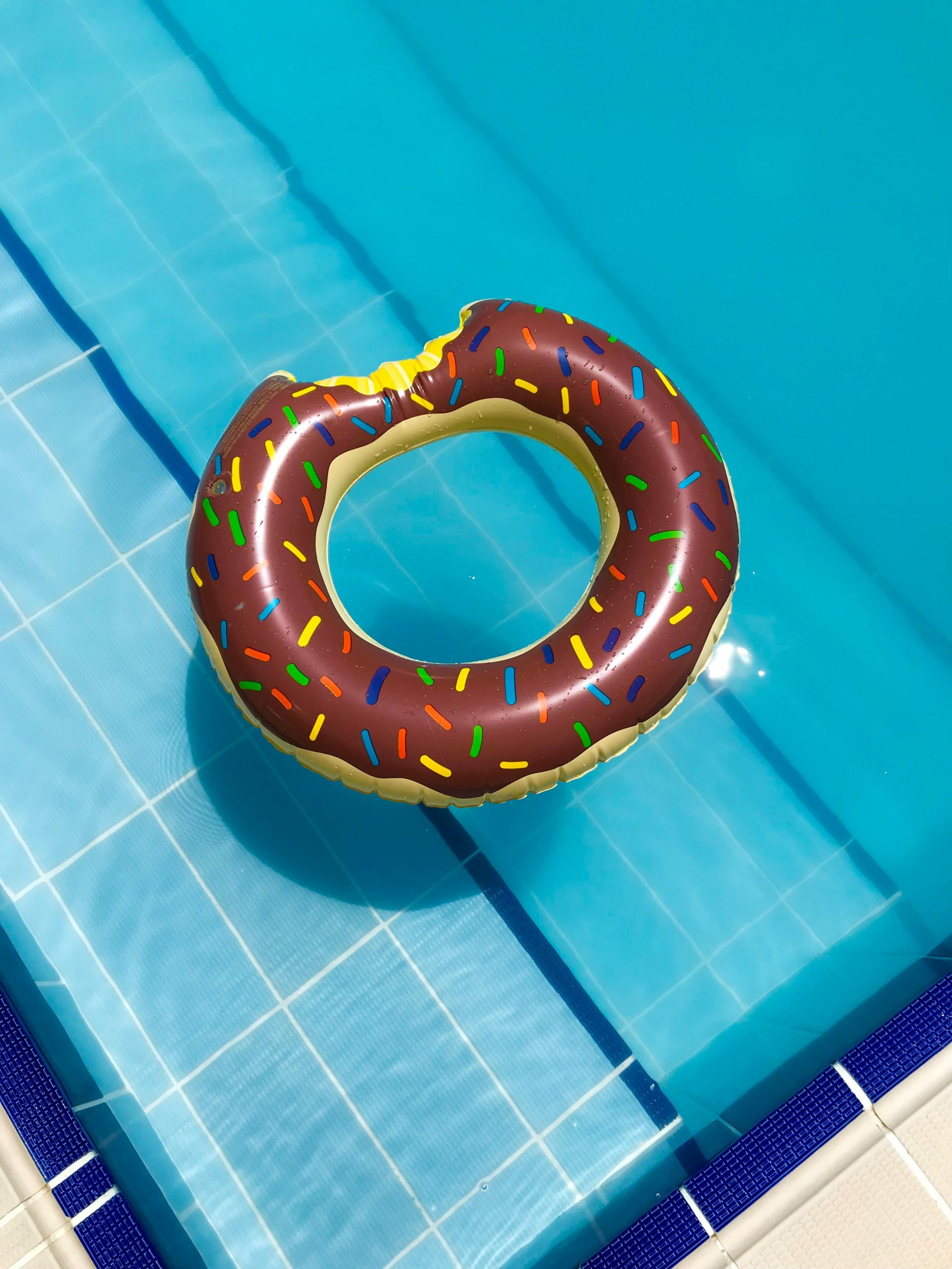 Piscine plage immergée vue d'ensemble