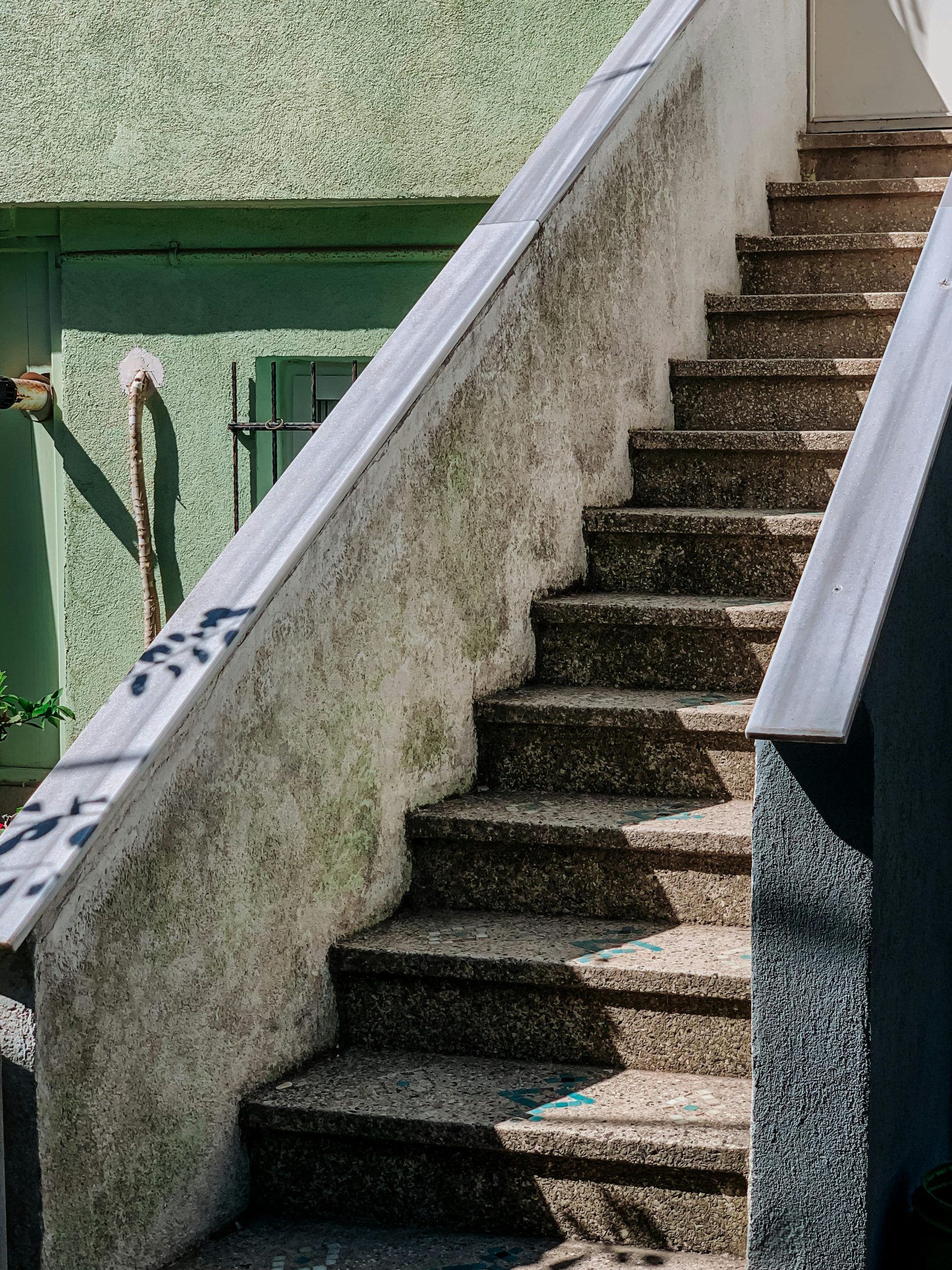 Arrêtez le bruit d'un escalier grinçant avec WD40