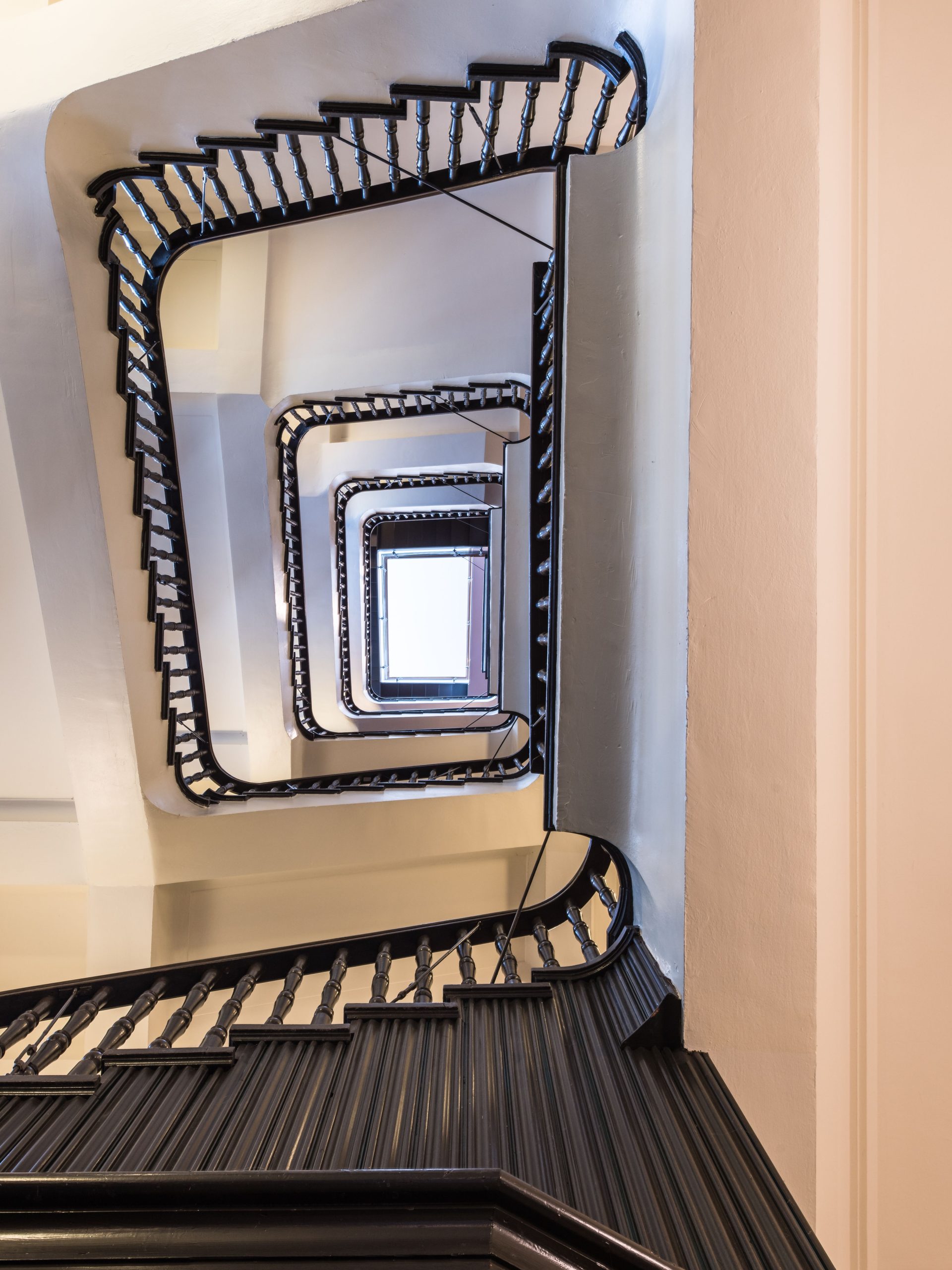 Dimensions du calcul d'un escalier quart tournant