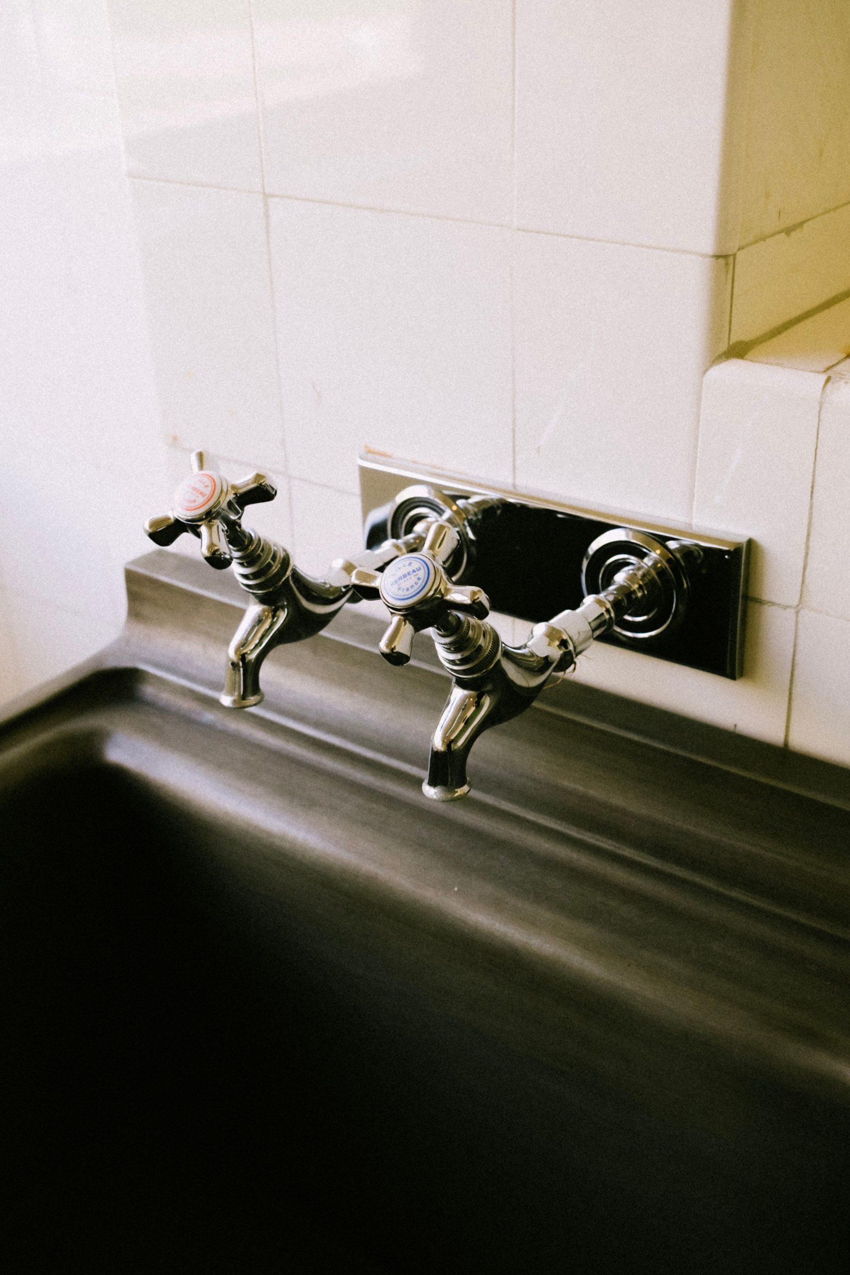 Diagnostic des problèmes d'eau chaude au robinet