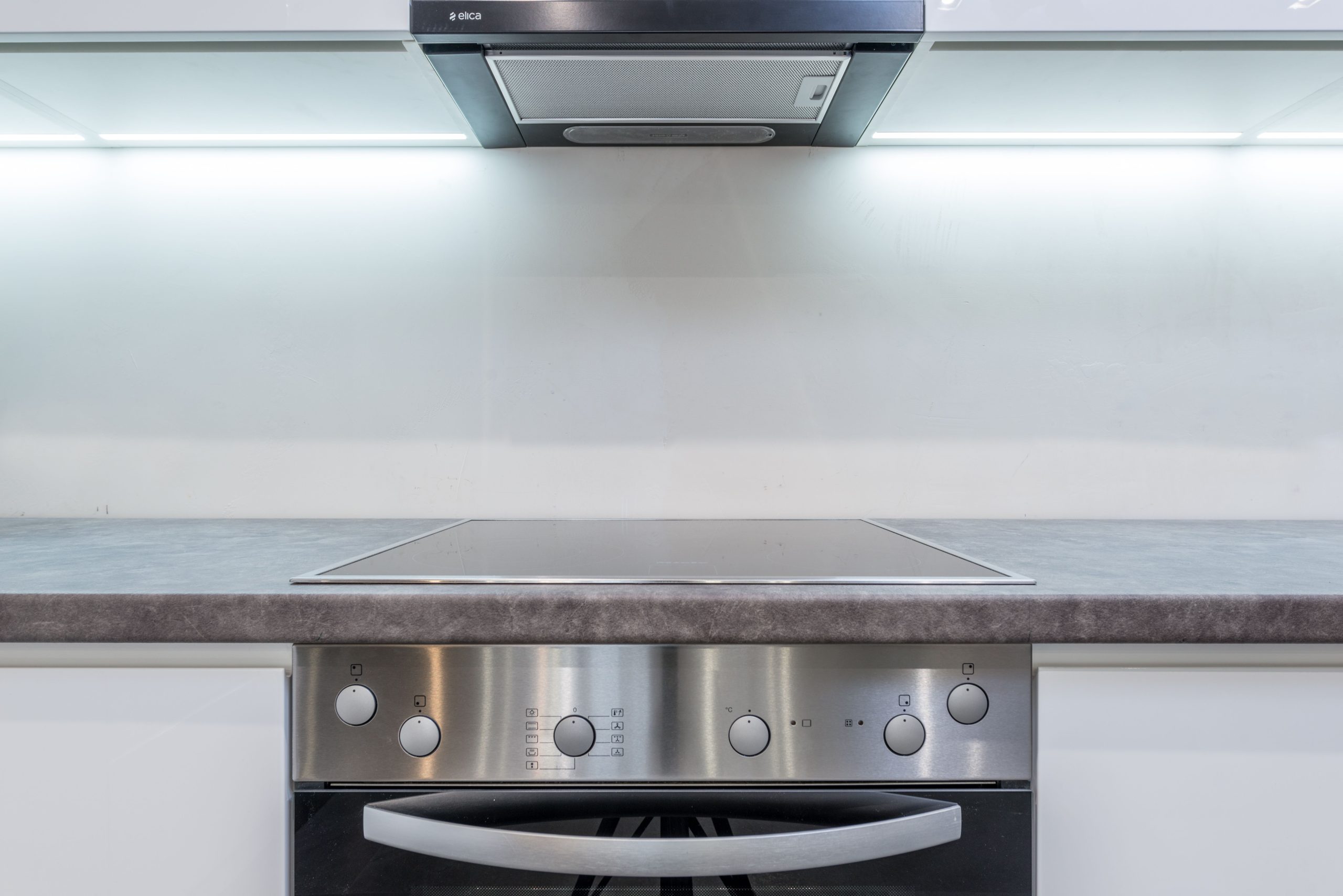Comment réparer une plaque induction fendue